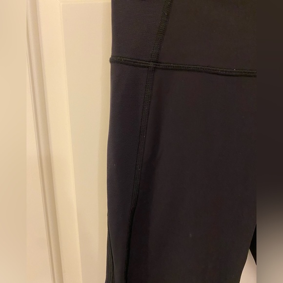 Black Lululemon Leggings with Mesh along the side, 6 - Picture 3 of 8